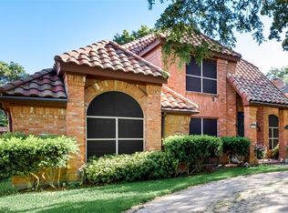 430 Hanover Ln, Irving, TX 75062