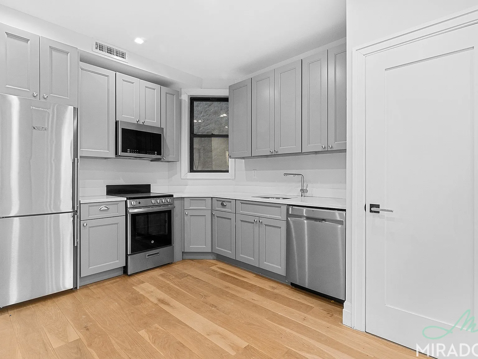 221 East 10th Street — Photo 3