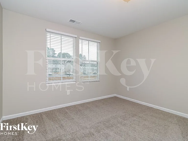 180 Fieldspar Ln — Photo 9