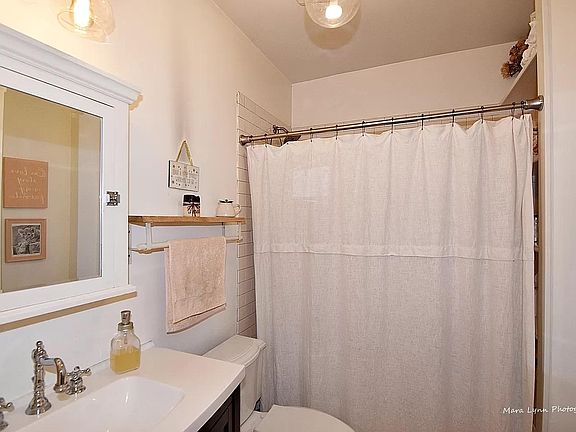 4th image of 118 Campbell St