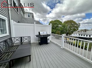 34 Coolidge Hill Rd, Watertown, MA 02472