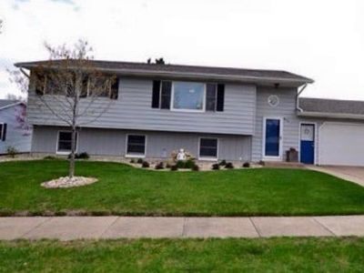 850 Pluto St, Geneseo, IL, 61254
