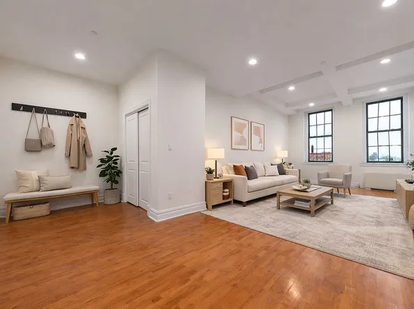 45-02 Ditmars Blvd #515, Astoria, NY 11105