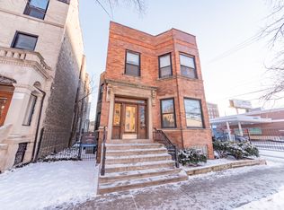 735 W Barry Ave #1, Chicago, IL 60657