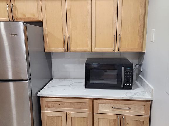 4th image of 11319 Commonwealth Dr APT 102