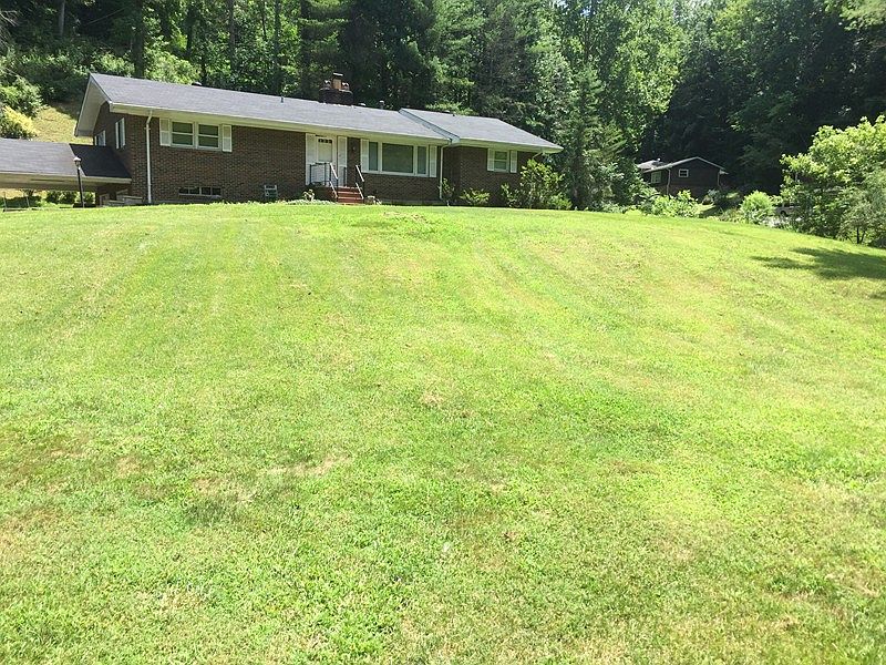 214 Oaklawn Est, Hagerhill, KY 41222 Zillow