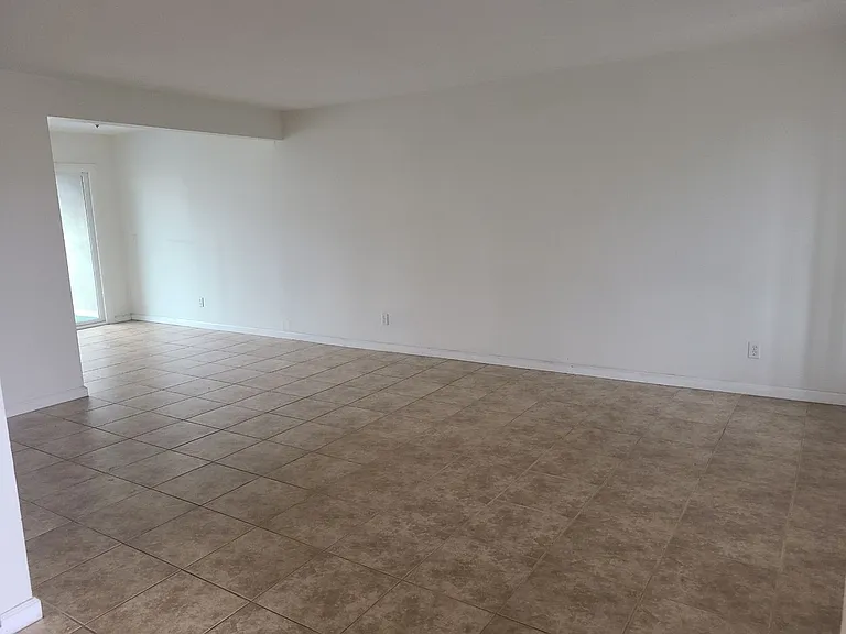 2561 E Terrace St — Photo 7