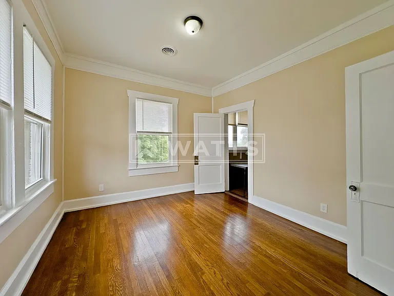1844 30th St — Photo 35