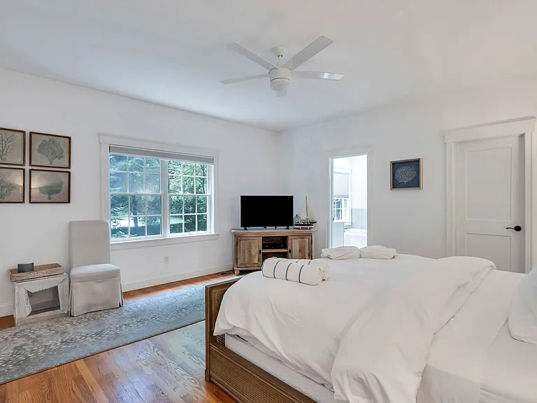 1110 N Sea Rd — Photo 28
