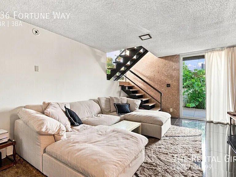 936 Fortune Way — Photo 43