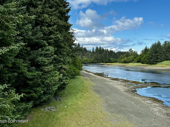 L1 Shoreline Dr, Seldovia, AK 99663
