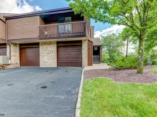 23 Highland Cir, Clinton Twp., NJ 08801