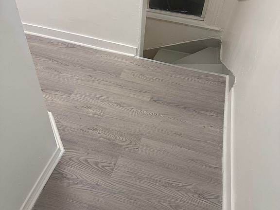 3rd image of 166 Carteret Ave #2
