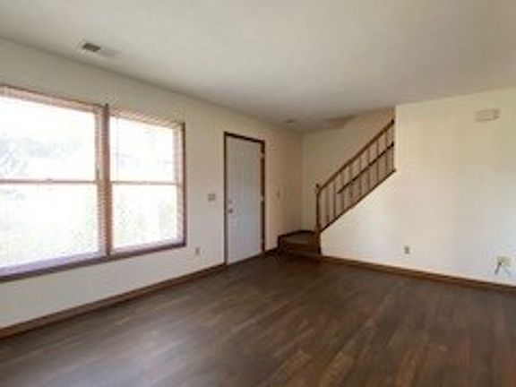 2nd image of 116 Fawn Dr #A