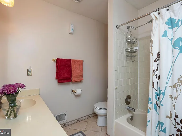 423 Gorman Ave — Photo 18