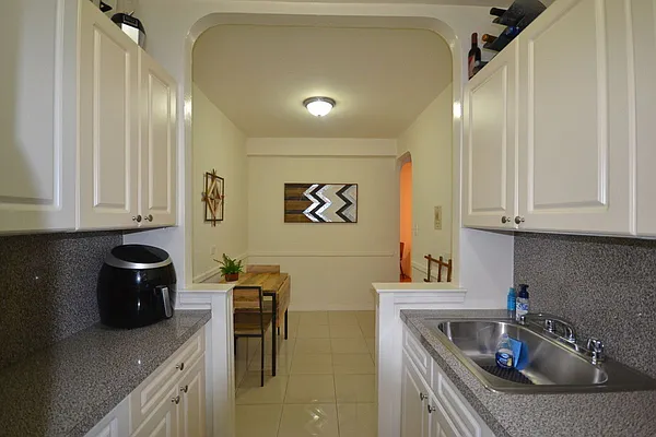 Rented by Silverstein Collection LLC  | media 15