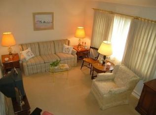 27 Perry Ave, Latham, NY 12110