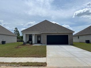 7217 Pencarrow Cir, Ocean Springs, MS 39564