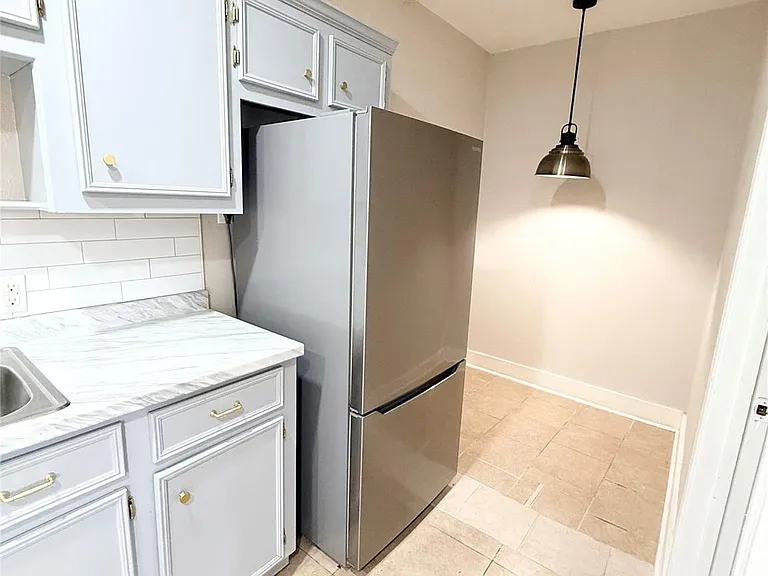 6109 Saxon Dr #B — Photo 6