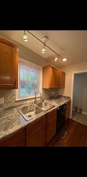 new kitchen 