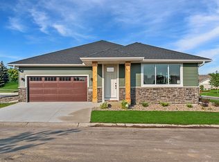 1233 Willowbrook Cir, Delano, MN 55328