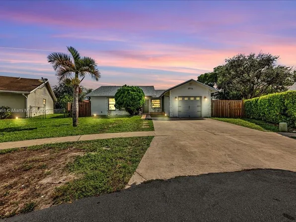 4916 NW 92nd Ave, Sunrise, FL 33351