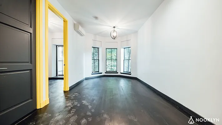 Rented by Nooklyn NYC LLC | media 50