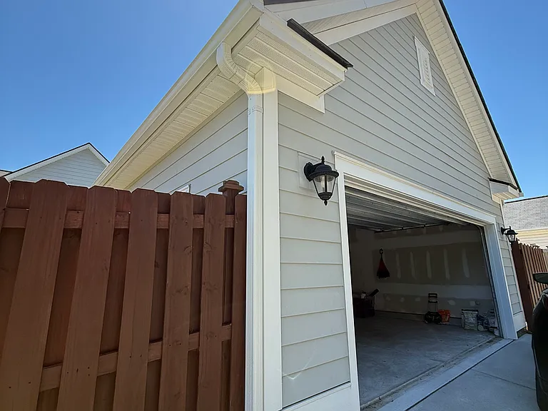 481 Spring Hollow Dr — Photo 17