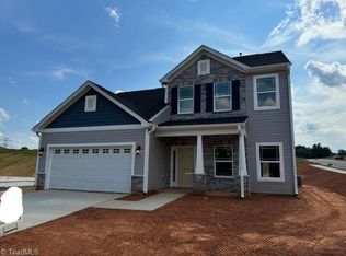3561 River Farm Dr #372, Kernersville, NC 27284