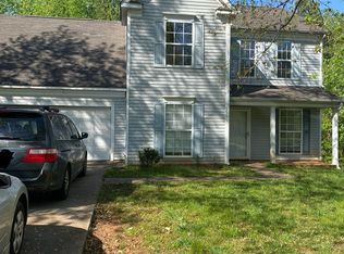 5521 Whisperfield Ln, Charlotte, NC 28215