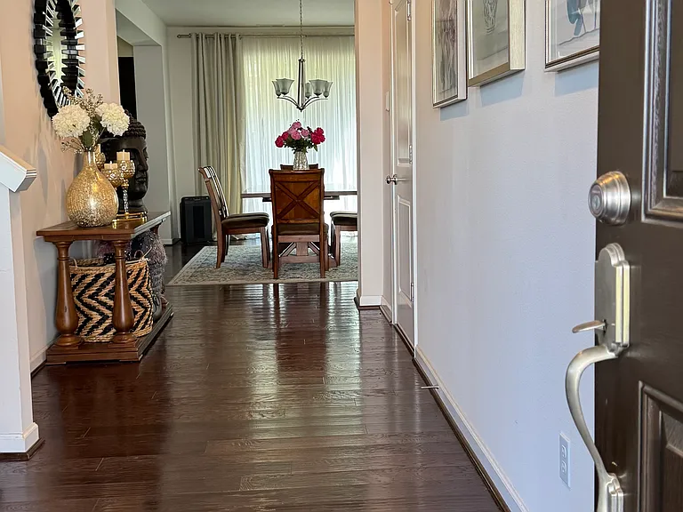 19616 35th Dr SE — Photo 2