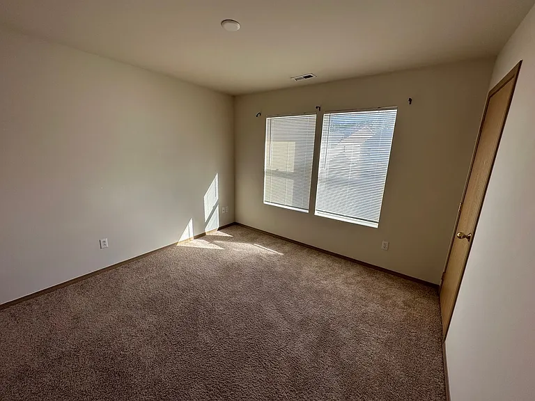 2263 Bobs Hollow Ln — Photo 6