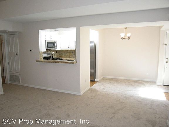 4th image of 24131 Del Monte Dr Unit 182