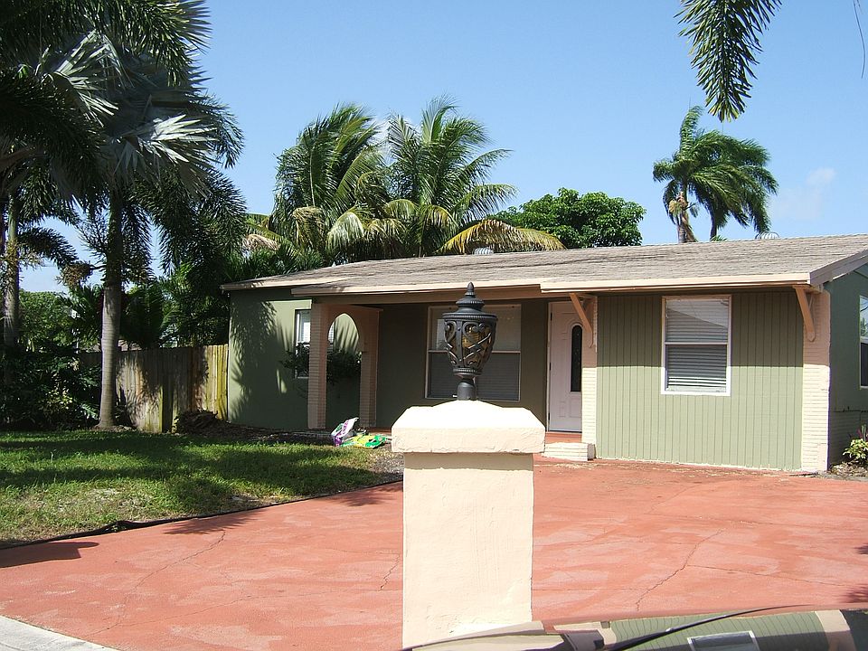 1st image of 5101 NE 5th Ave