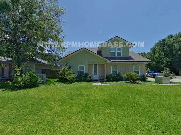 58 4th St, Shalimar, FL 32579