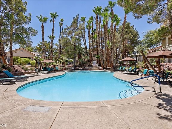 3rd image of 3078 Tarpon Dr Unit 103