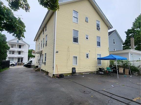 4th image of 31 Lincoln Ave