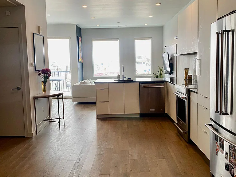 Open Kitchen