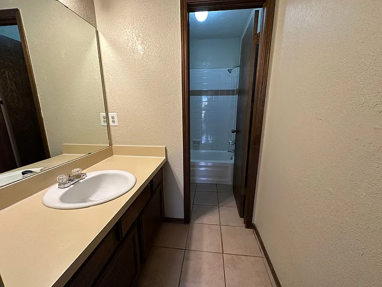 3718 Southwind Ave — Photo 12