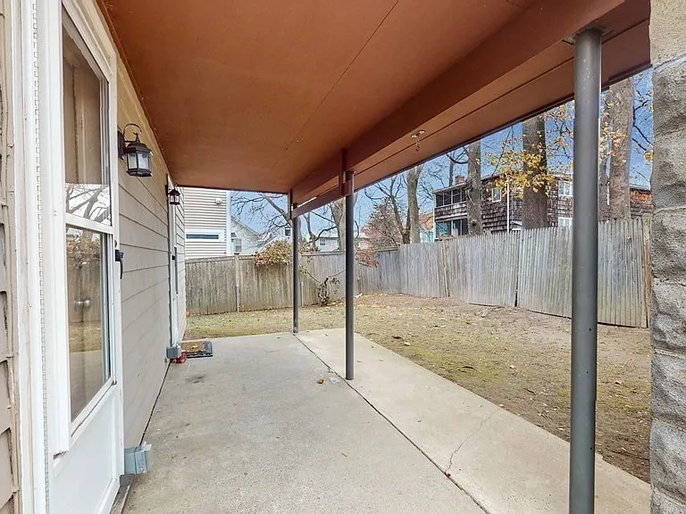 14 Carlton Ter #14 — Photo 4
