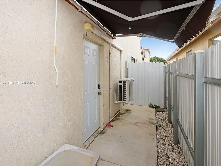 23945 SW 108th Pl — Photo 3