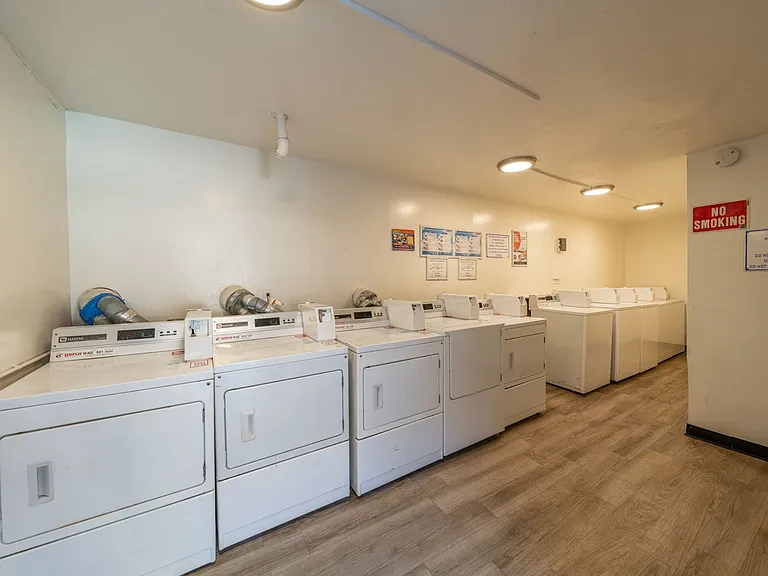 1735 Coronado Ave. — Photo 6