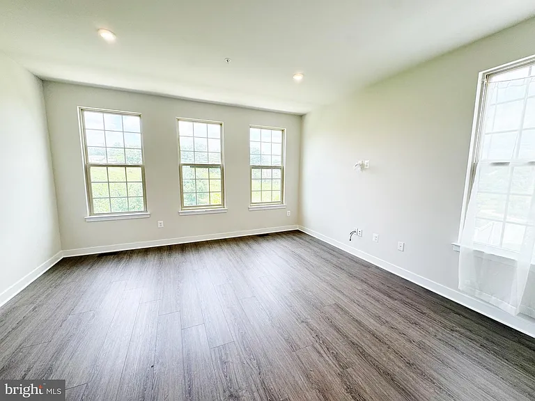 19722 Preservation Mews — Photo 7