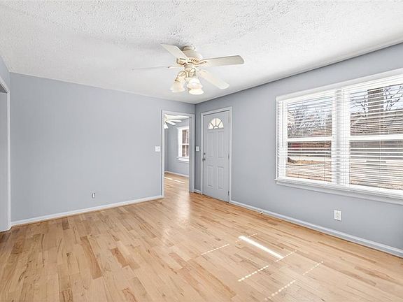 2nd image of 2266 N Shallowford Rd