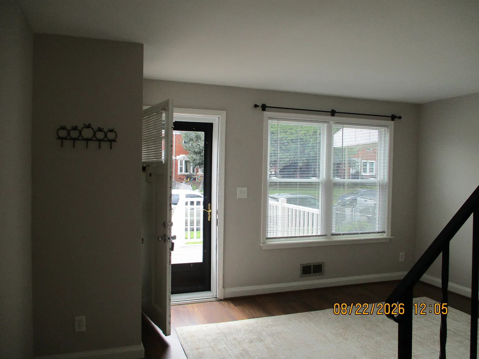 2 bed, 1.5 bath, 900 sqft, $1,850 — Photo 2