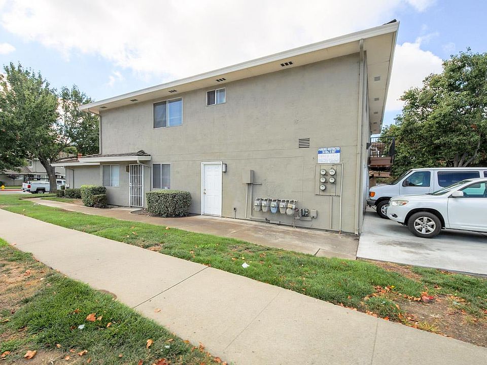 1st image of 999 Gilchrist Dr APT 3