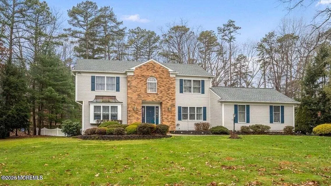 5 bed, 3.5 bath, 2803 sqft, $4,300 — Photo 1