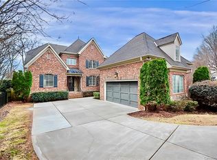 6701 Sharon Rd, Charlotte, NC 28210