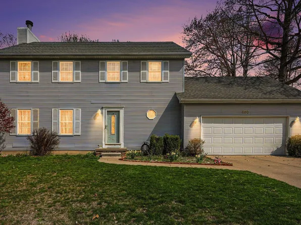 400 Hemlock Ln, Marysville, MI 48040