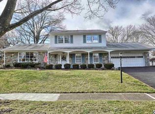 3831 Carriage House Dr, Camp Hill, PA 17011
